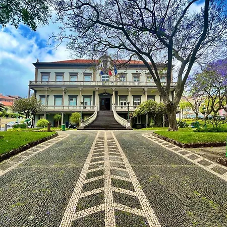 Διαμέρισμα Amazing Sea Light Apartment, Close To The Beach. *