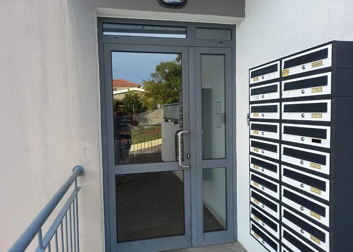 Amazing Sea Light Apartment, Close To The Beach. *