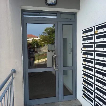 Amazing Sea Light Apartment, Close To The Beach. *